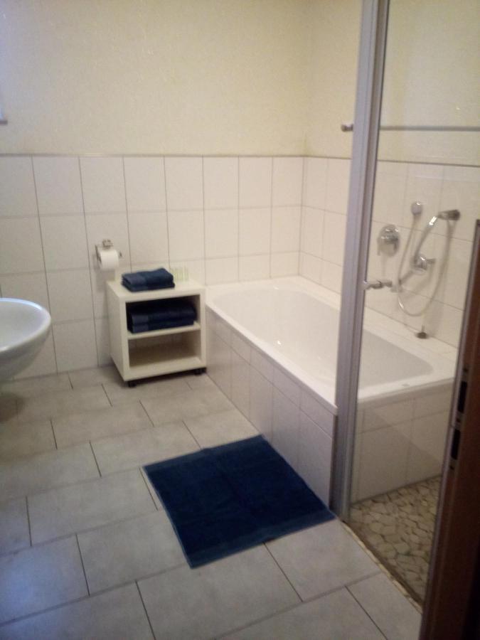 Ferienwohnung Kopold "Im Alten Schulhaus" Pottmes エクステリア 写真
