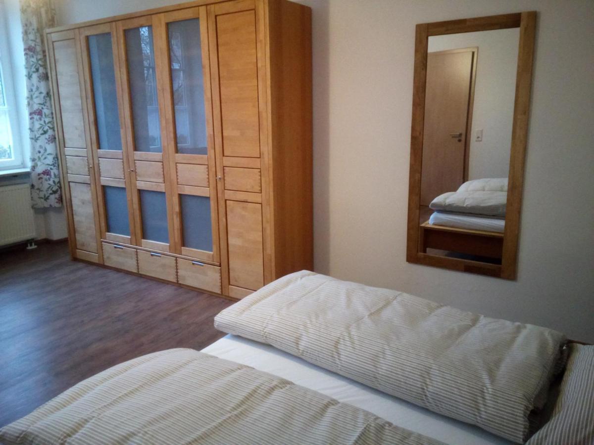 Ferienwohnung Kopold "Im Alten Schulhaus" Pottmes エクステリア 写真